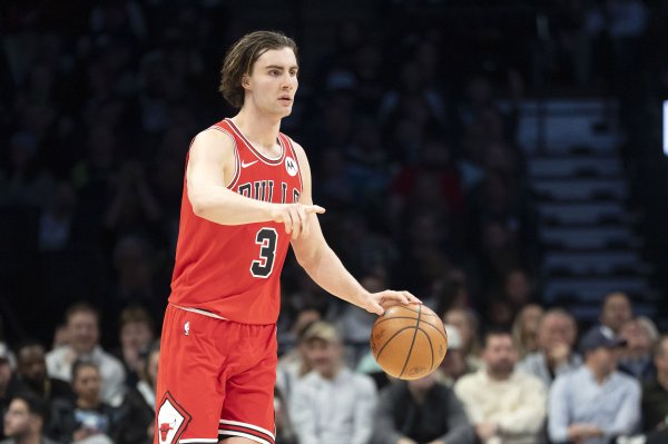 网络配资之家 缺控卫？皮尔斯：阿门像追梦&他该留下 火箭可用小贾去交易吉迪